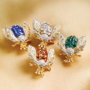 Queen Bee Amber or Sapphire Pendant